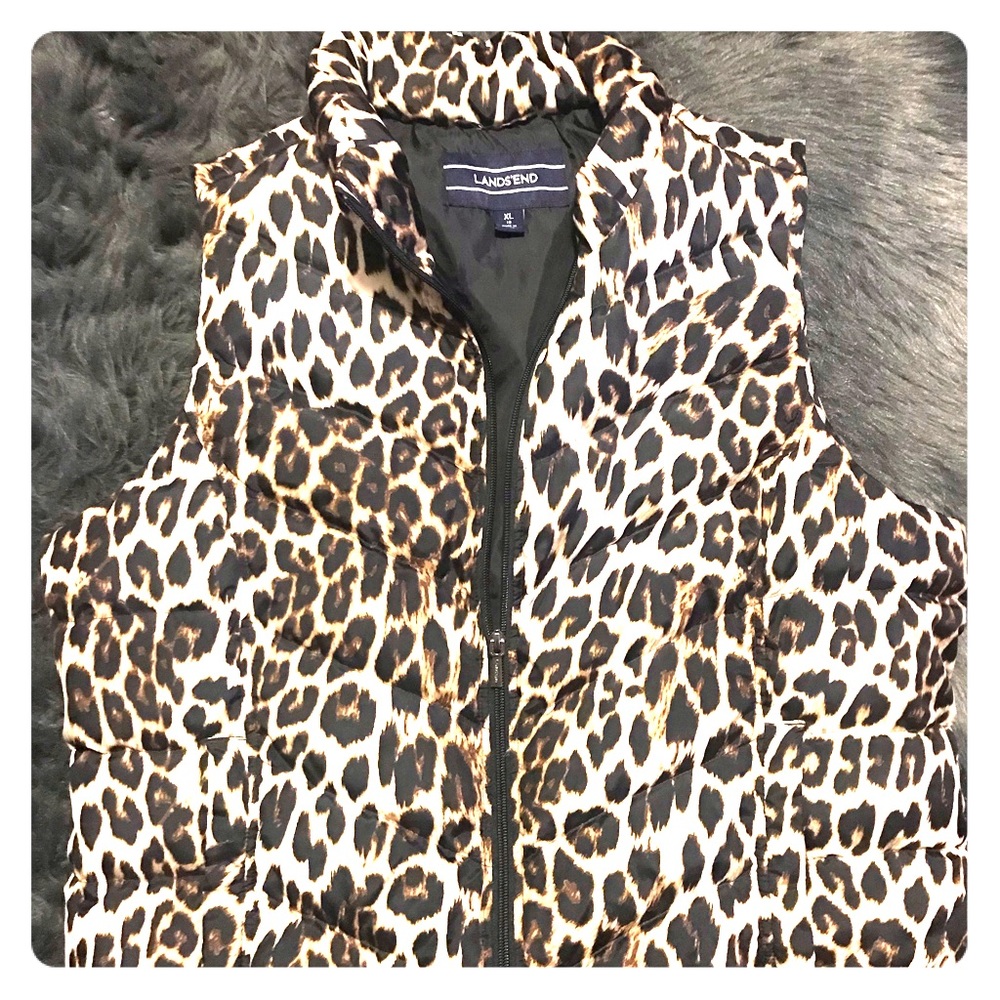 XL Cheetah Print Waterproof Lands’End Puffer Vest